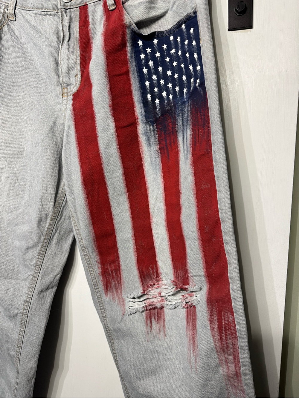 FREEDOM 250 Custom Light Wash Jeans with Back Pocket Accents - Picture 3 of 14